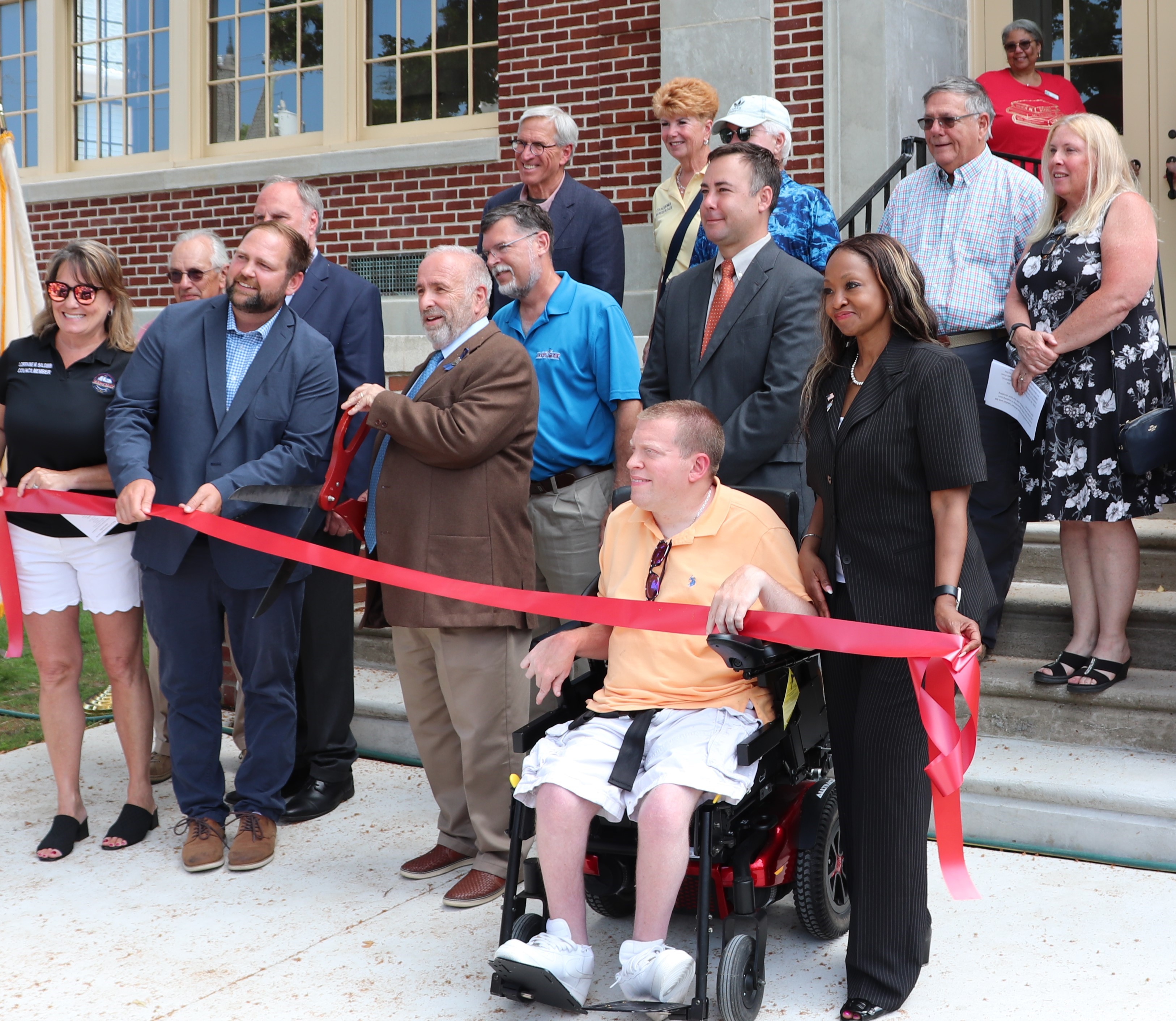 Cape May County Library – Cape May Branch Opens with Book Brigade and Ribbon Cutting